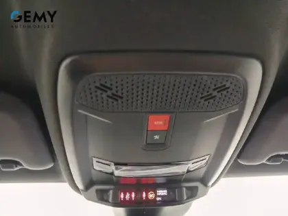 Photo 16 Peugeot 208  PureTech 100 S&S EAT8