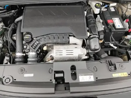 Photo 11 Peugeot 208  PureTech 100 S&S EAT8