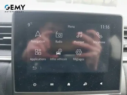 Photo 87 Renault Captur  TCe 140 EDC - 21