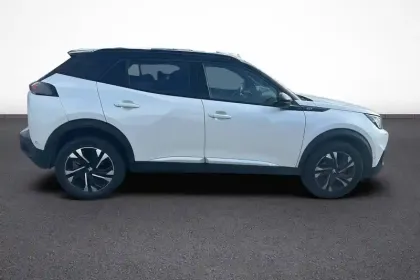 Photo 5 Peugeot 2008  PureTech 130 S&S EAT8