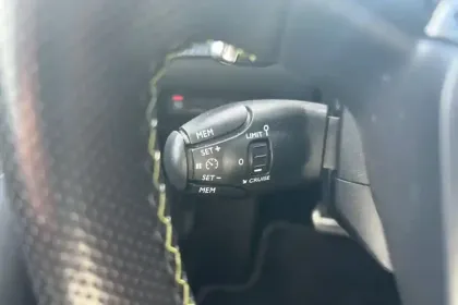 Photo 13 Peugeot 2008  PureTech 130 S&S EAT8