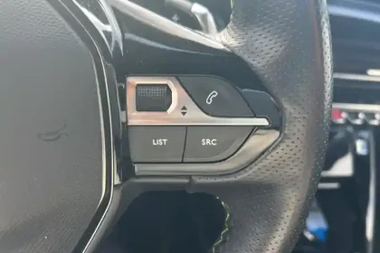 Photo 11 Peugeot 2008  PureTech 130 S&S EAT8