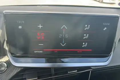 Photo 18 Peugeot 2008  PureTech 130 S&S EAT8