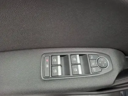 Photo 26 Renault Captur  E-Tech 145 - 21