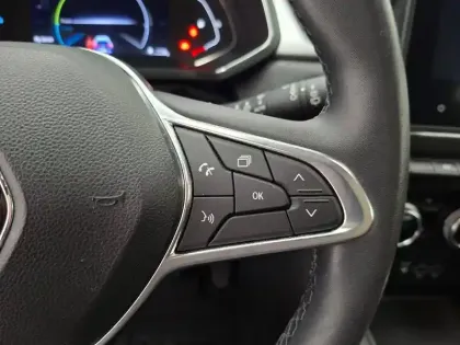 Photo 30 Renault Captur  E-Tech 145 - 21