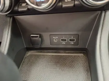 Photo 41 Renault Captur  E-Tech 145 - 21