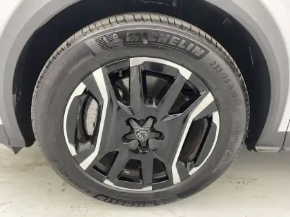 Photo 16 Peugeot 3008  Electrique 210 ch 73 kWh