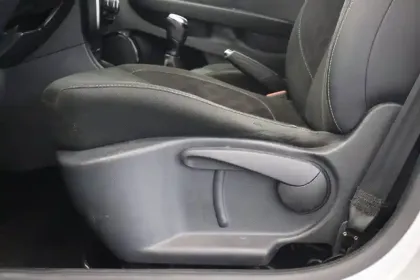 Photo 23 Renault Clio  IV TCe 90 Energy eco2