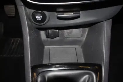 Photo 19 Renault Clio  IV TCe 90 Energy eco2