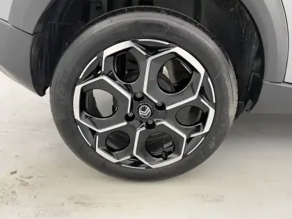 Photo 18 Citroën C3  Turbo 100 ch BVM6