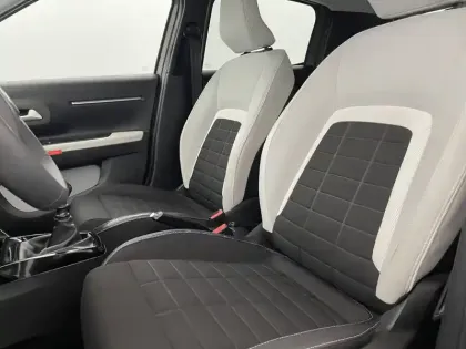 Photo 13 Citroën C3  Turbo 100 ch BVM6