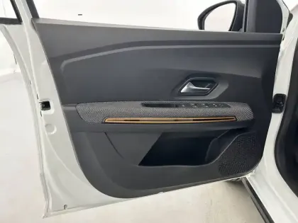 Photo 19 Dacia Sandero Gén. II (B52) Ph2 NG Stepway 5