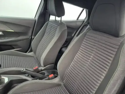 Photo 8 Peugeot 2008  PureTech 100 S&S BVM6