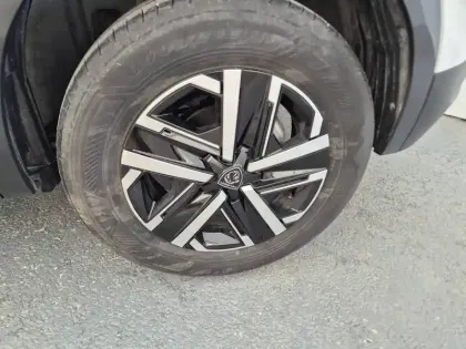 Photo 10 Peugeot 2008  PureTech 100 S&S BVM6