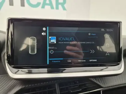 Photo 19 Peugeot 2008  PureTech 100 S&S BVM6