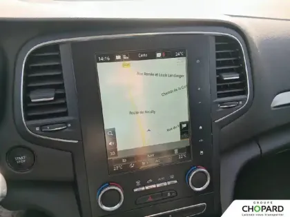 Photo 38 Renault Megane Mégane IV Berline TCe 140 EDC FAP