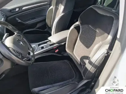 Photo 10 Renault Megane Mégane IV Berline TCe 140 EDC FAP