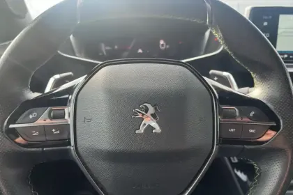 Photo 15 Peugeot 2008  PureTech 130 S&S EAT8