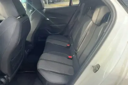 Photo 9 Peugeot 2008  PureTech 130 S&S EAT8