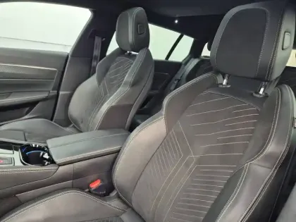 Photo 8 Peugeot 508  SW Hybrid 225 e-EAT8