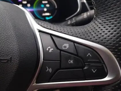 Photo 18 Renault Arkana  E-Tech hybride 145 - 22