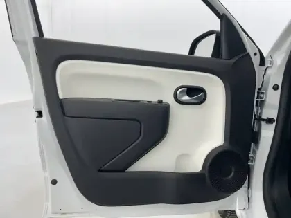 Photo 75 Renault Twingo  III SCe 65 - 21