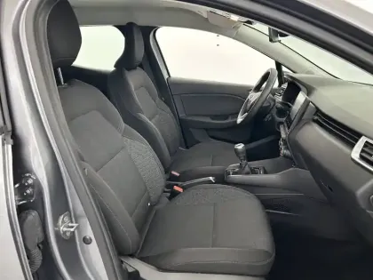 Photo 13 Renault Clio Gén. V (BJA) Ph1 NG Equilibre 5