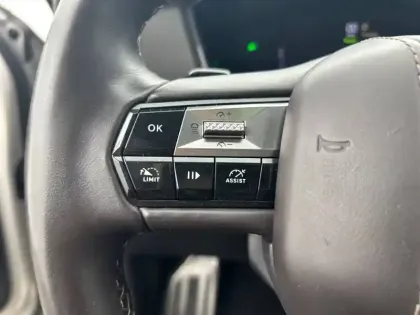 Photo 14 DS DS 4  Hybride E-Tense 225 EAT8