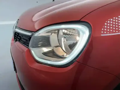 Photo 31 Renault Twingo Gén. III (C07) Ph2 Limited 5