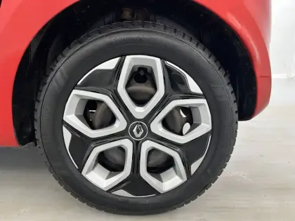 Photo 28 Renault Twingo Gén. III (C07) Ph2 Limited 5