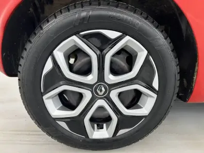 Photo 30 Renault Twingo Gén. III (C07) Ph2 Limited 5