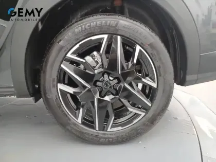 Photo 13 Peugeot 5008  Hybrid 145 ch e-DCS6