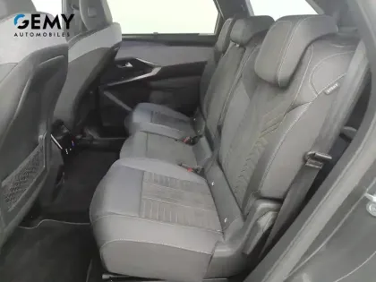 Photo 8 Peugeot 5008  Hybrid 145 ch e-DCS6