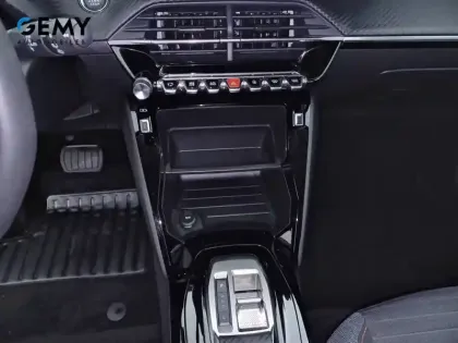 Photo 13 Peugeot 208  Electrique 50 kWh 136ch