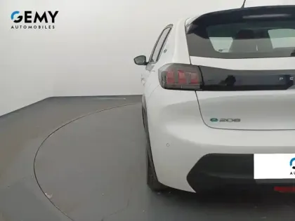 Photo 16 Peugeot 208  Electrique 50 kWh 136ch