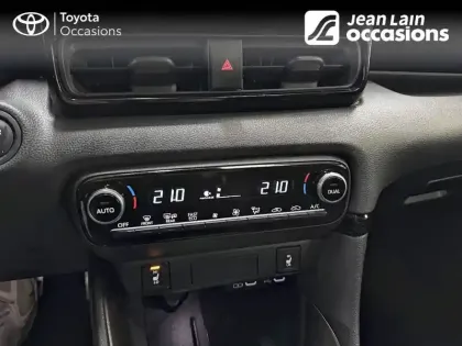 Photo 13 Toyota Yaris  Hybride 130h