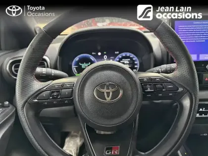 Photo 11 Toyota Yaris  Hybride 130h