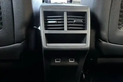 Photo 102 DS DS 7 DS7 Crossback PureTech 180 EAT8