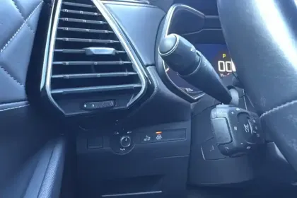 Photo 18 DS DS 7 DS7 Crossback PureTech 180 EAT8