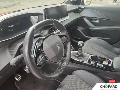 Photo 38 Peugeot 208  PureTech 100 S&S BVM6