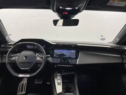 Photo 31 Peugeot 408  PHEV 225 e-EAT8