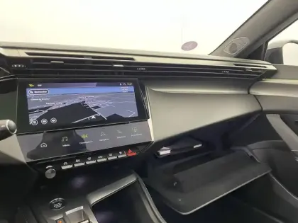 Photo 29 Peugeot 408  PHEV 225 e-EAT8