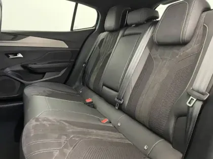 Photo 14 Peugeot 408  PHEV 225 e-EAT8