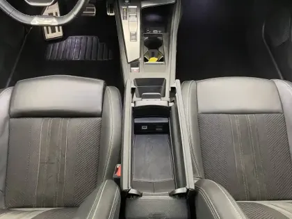 Photo 26 Peugeot 408  PHEV 225 e-EAT8