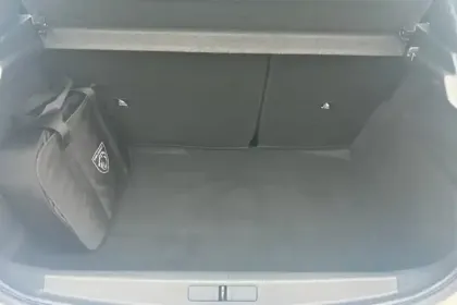 Photo 8 Peugeot 208  Electrique 50 kWh 136ch