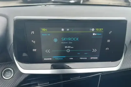 Photo 20 Peugeot 208  Electrique 50 kWh 136ch