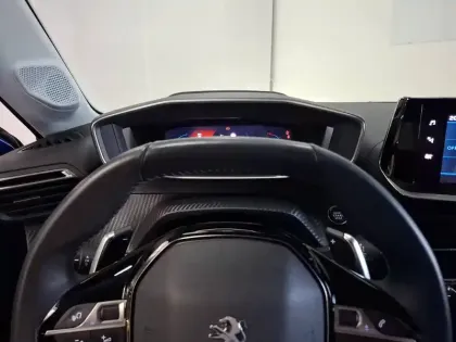 Photo 61 Peugeot 208  PureTech 130 S&S EAT8