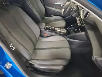 Photo 73 Peugeot 208  PureTech 130 S&S EAT8