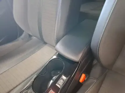 Photo 69 Peugeot 208  PureTech 130 S&S EAT8