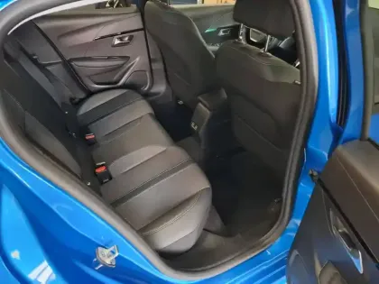 Photo 49 Peugeot 208  PureTech 130 S&S EAT8